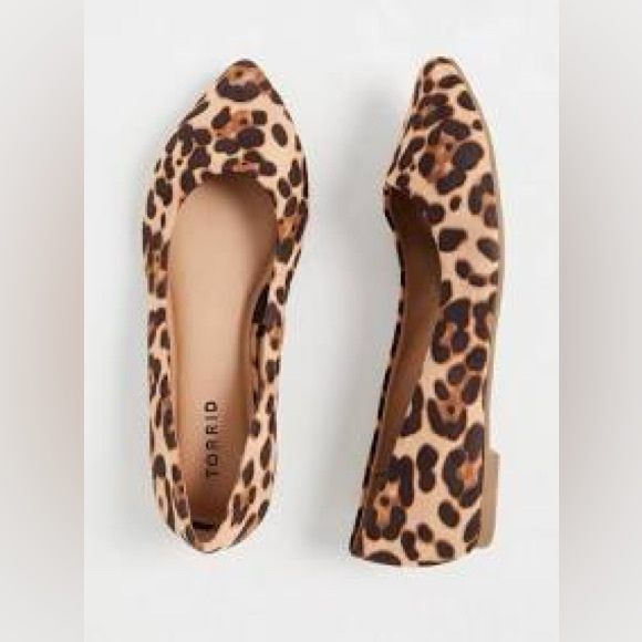 Torrid Leopard Print Pointed Toe Flats NWT Womens 10 Wide Soft Classy Chic - Picture 1 of 6
